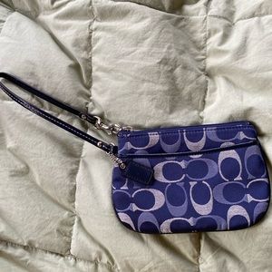 small coach hang bag